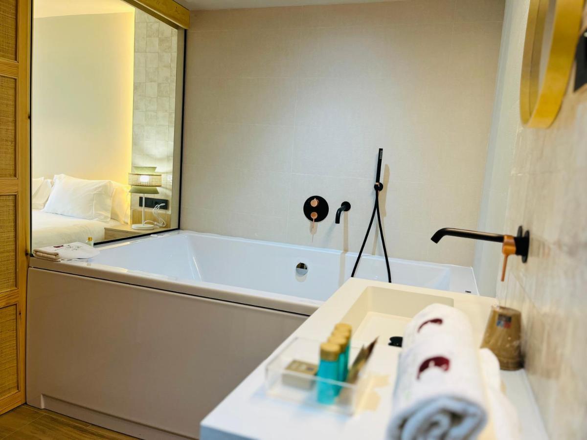 Hotel Boutique Mediodia & Apartments (Adults Only) ปลัน ภายนอก รูปภาพ