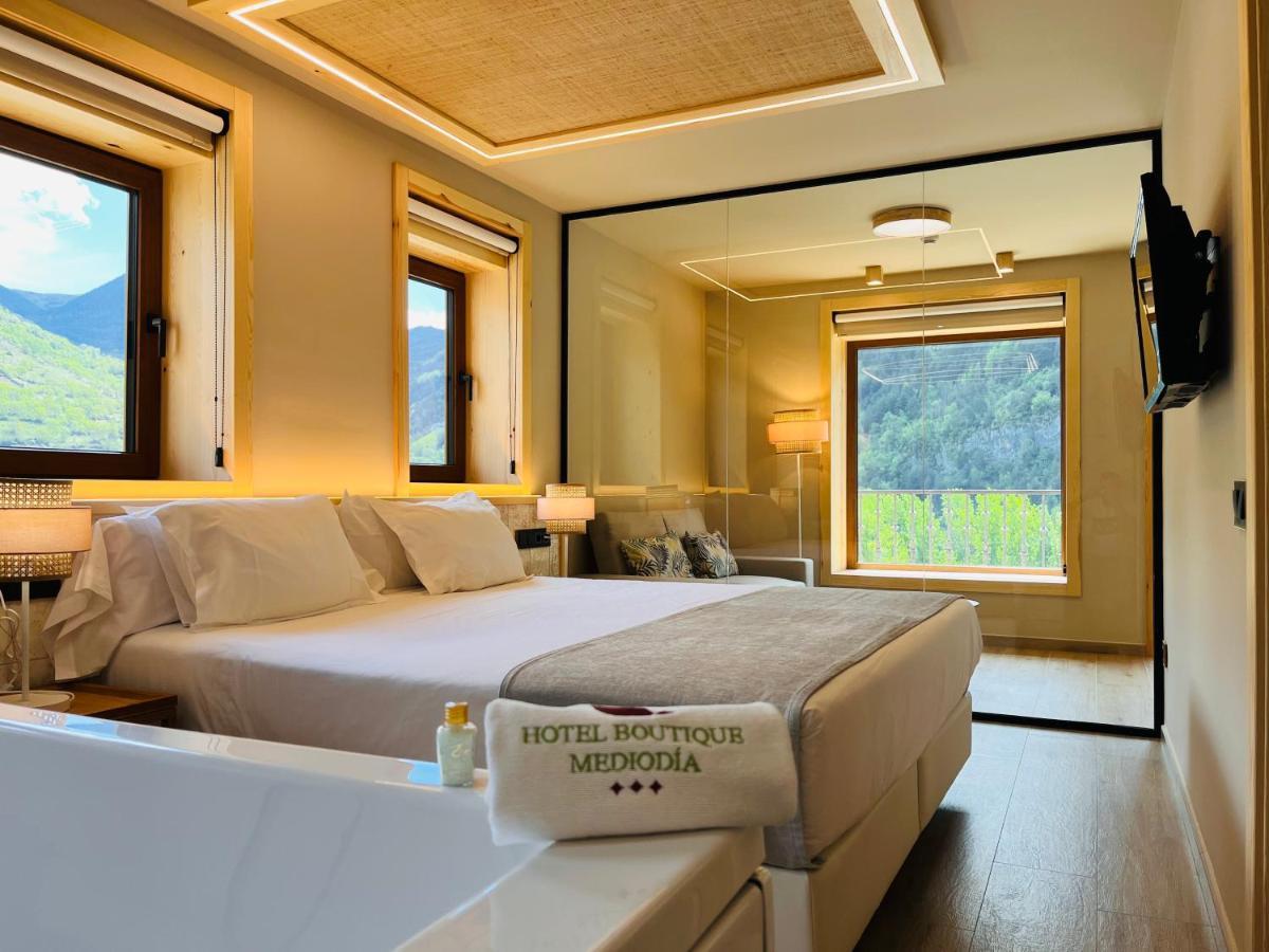 Hotel Boutique Mediodia & Apartments (Adults Only) ปลัน ภายนอก รูปภาพ